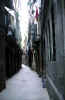 BarcelonaAlley.jpg (56613 bytes)